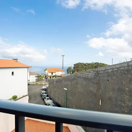 Moradia Casa Feliz * Santa Cruz - Madeira