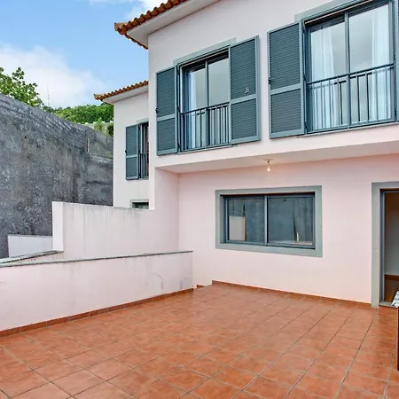 Moradia Casa Feliz Dom wakacyjny Santa Cruz (Madeira)