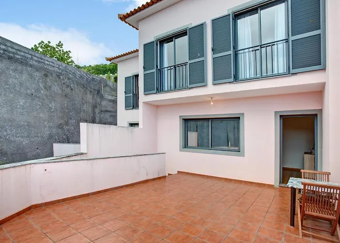 Moradia Casa Feliz Dom wakacyjny Santa Cruz (Madeira)